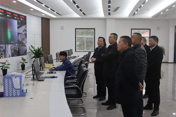 1741855776549706.png 昭通市生態(tài)環(huán)境局調(diào)研組到鎮(zhèn)雄海創(chuàng)參觀指導.png